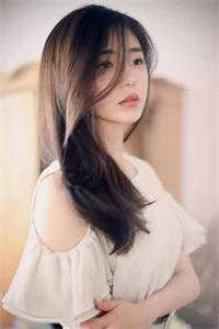 女主秦偃月