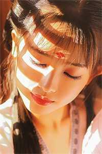 男主叫霍庭深女主叫郁宁